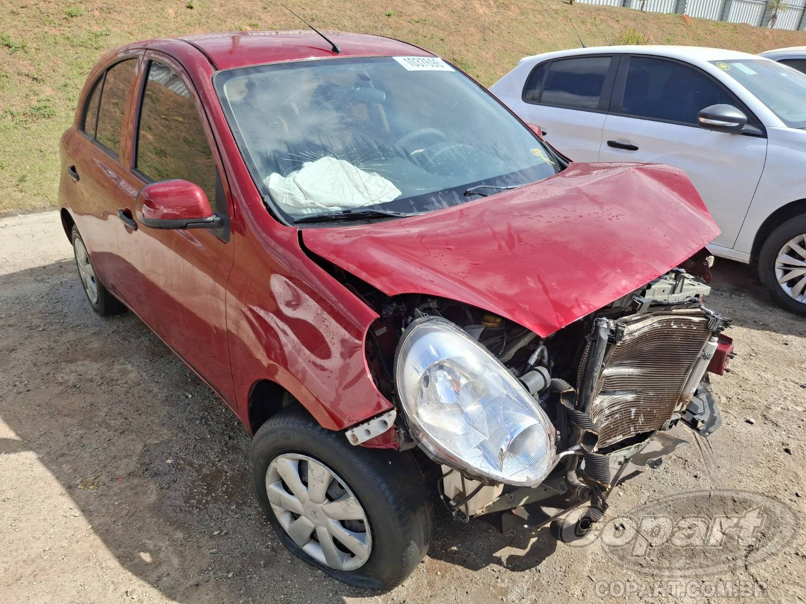 Veículo Nissan March 2013 NISSAN MARCH S 1.0 16V 2013 em leilão
