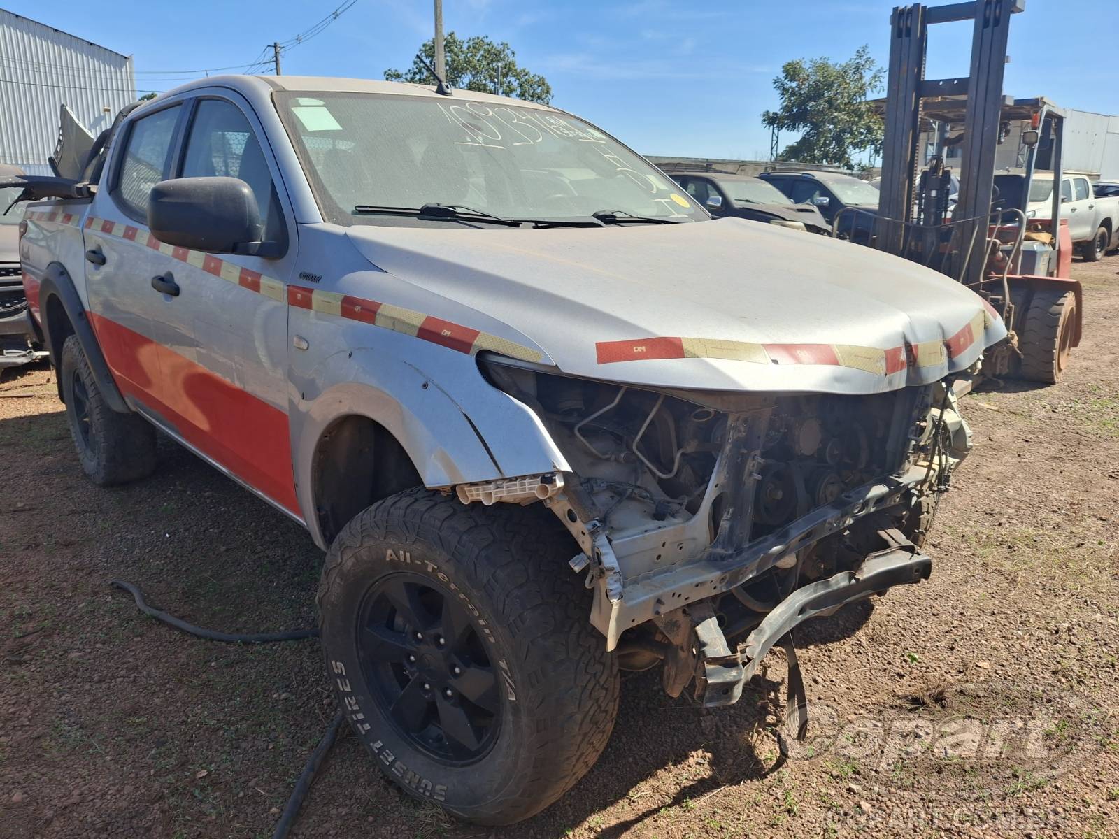 Veículo Mitsubishi L200 Mitsubishi L200 Triton 2022 Colisão 2022 em leilão