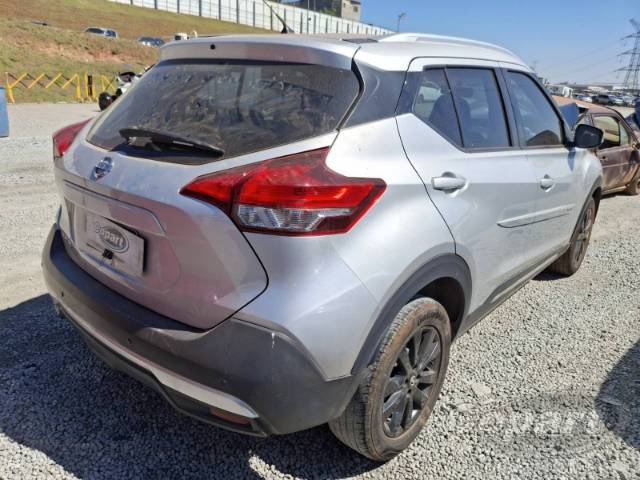 2020 NISSAN KICKS 