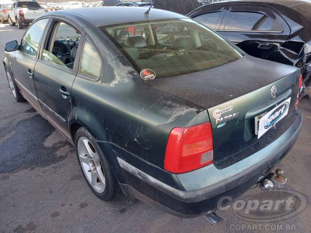 1999 VOLKSWAGEN PASSAT 