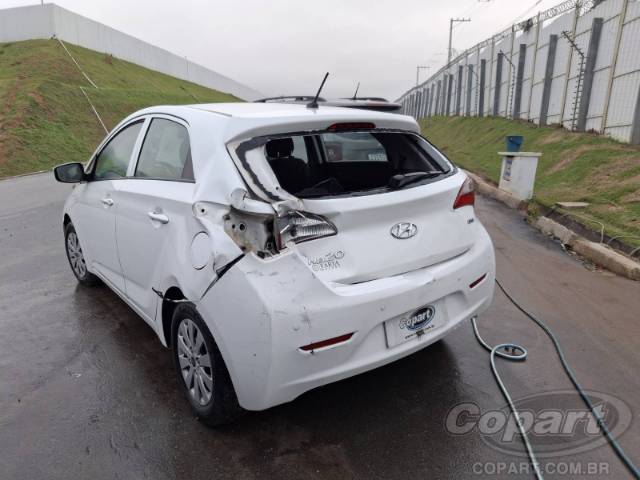 2015 HYUNDAI HB20 