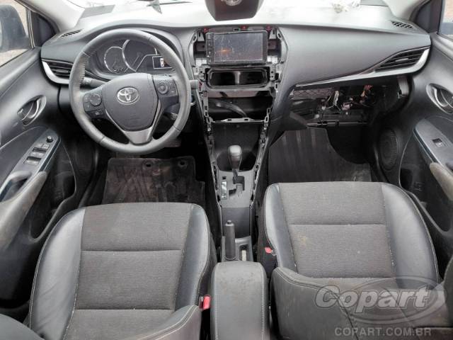 2024 TOYOTA YARIS SEDA 