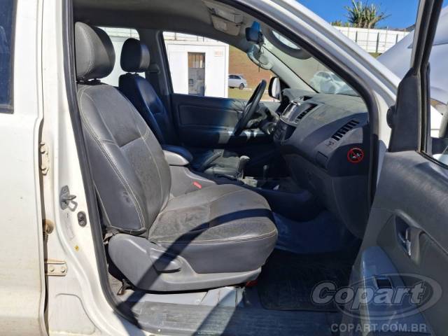 2013 TOYOTA HILUX CD 