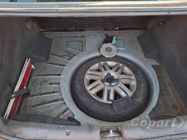 2003 CHEVROLET CORSA SEDAN 