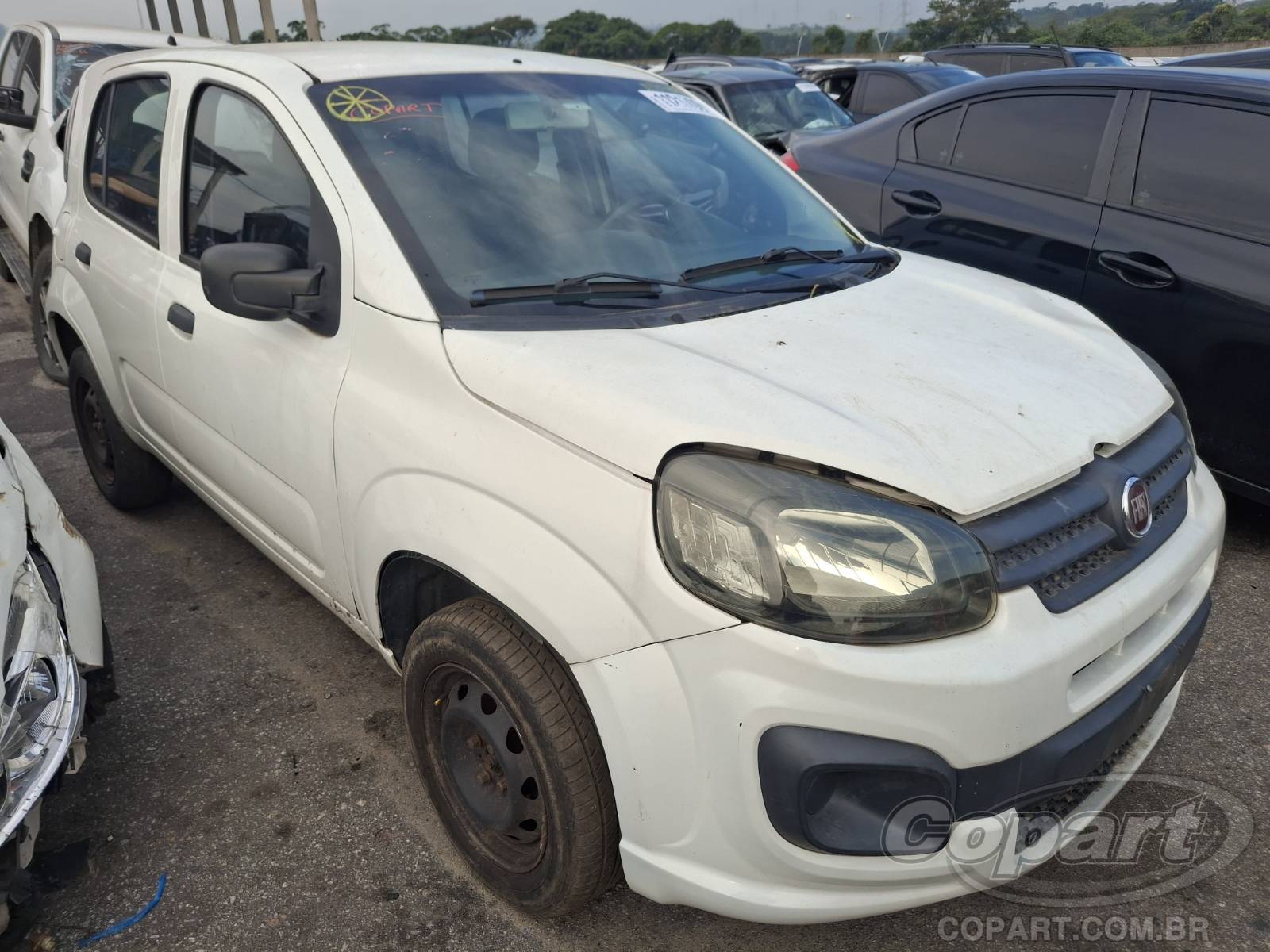 Fiat UNO 2020 em leilão