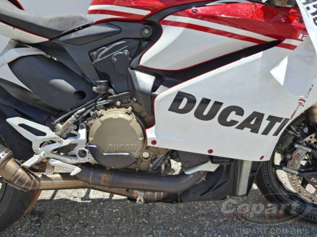 2016 DUCATI SUPERBIKE 