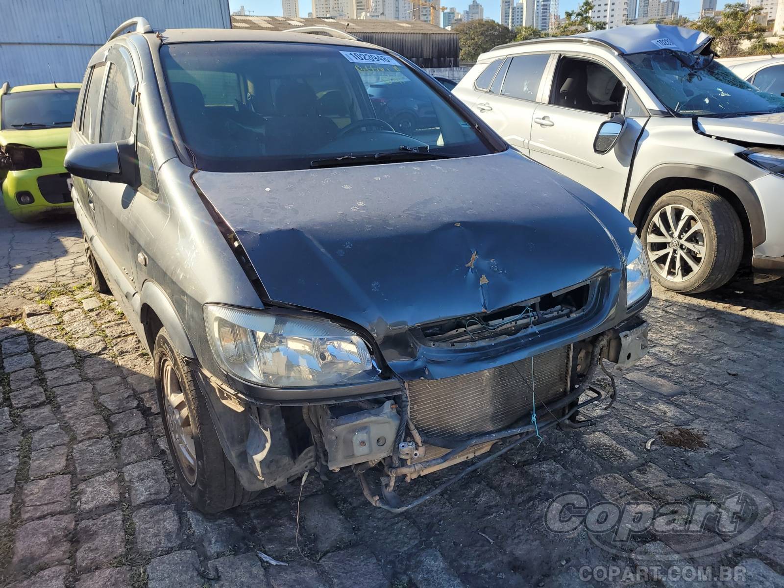 Veículo GM - Chevrolet Zafira CHEVROLET ZAFIRA Elegance 2.0 FlexPower 2004 2005 em leilão