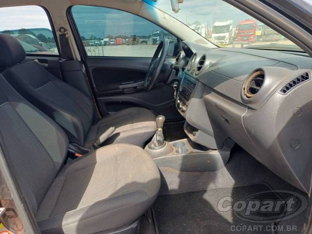 2014 VOLKSWAGEN VOYAGE 