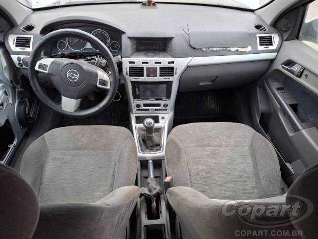 2011 CHEVROLET VECTRA 