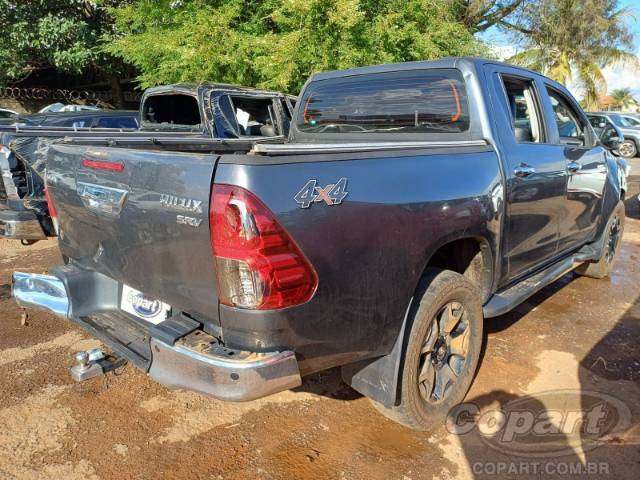 2021 TOYOTA HILUX CD 