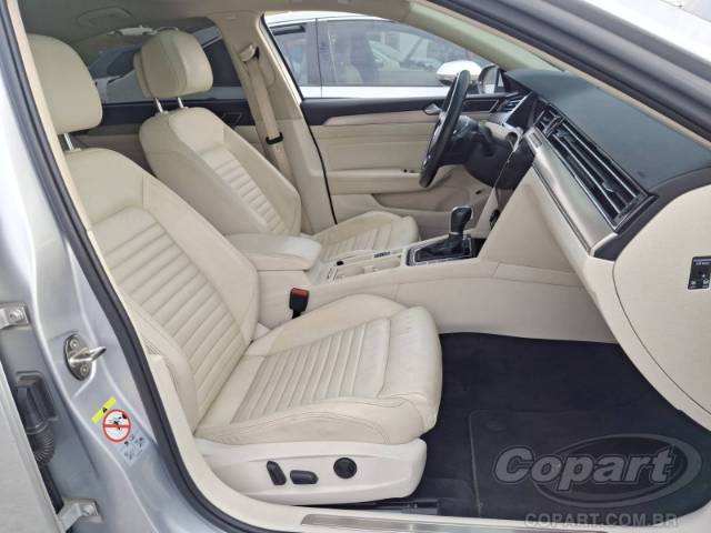 2018 VOLKSWAGEN PASSAT 