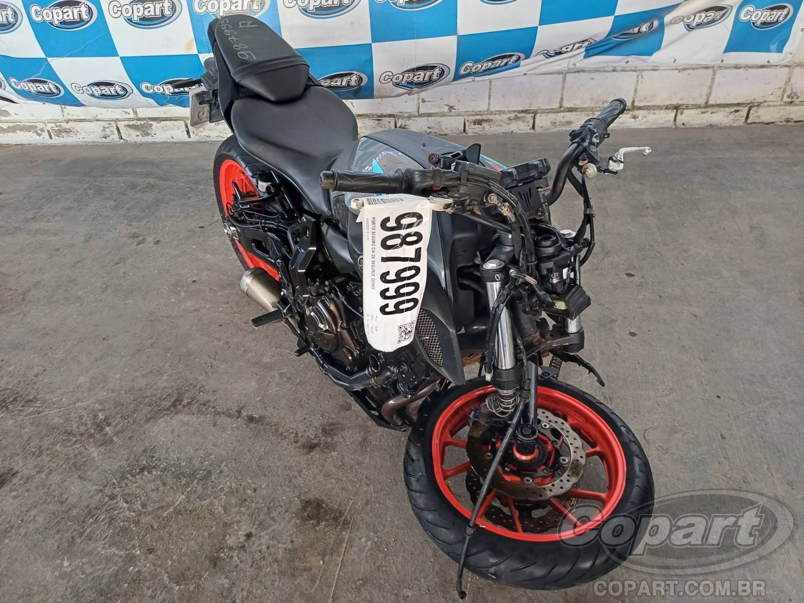 Yamaha MT-07 2022 Média Monta Colisão