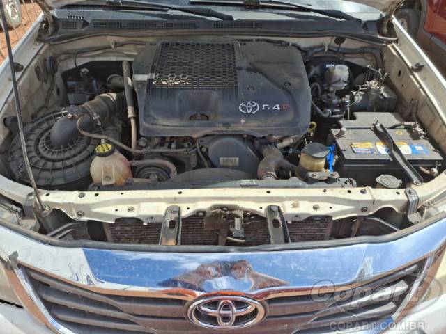 2015 TOYOTA HILUX CD 