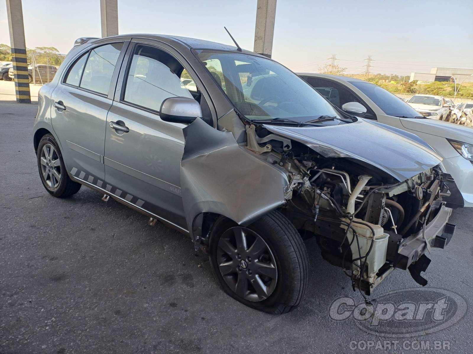 Veículo Nissan March Nissan March SR 1.6 16V 2013 2013 em leilão