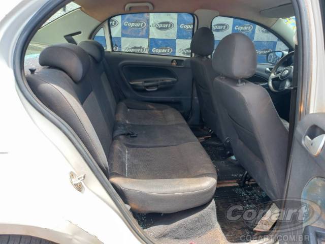 2013 VOLKSWAGEN VOYAGE 