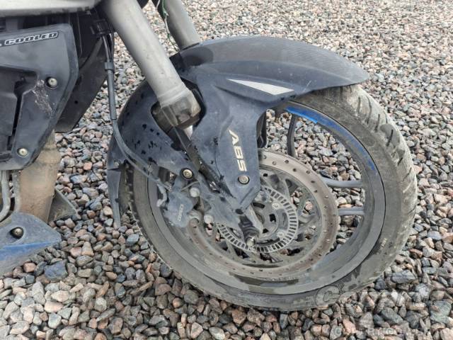 2025 BAJAJ DOMINAR 
