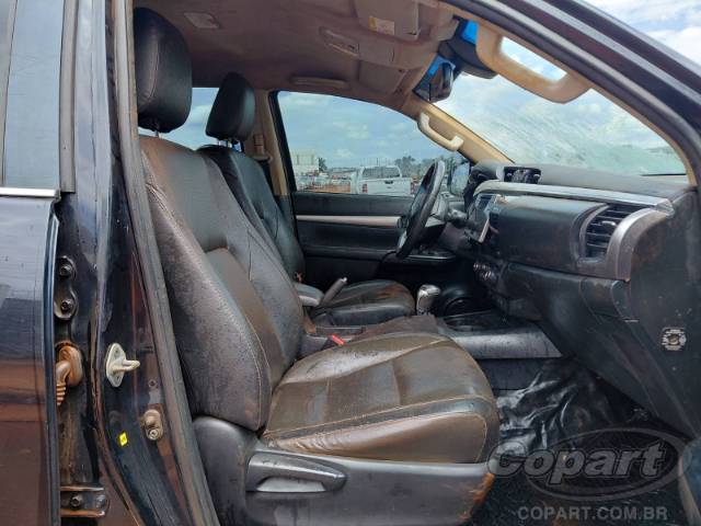 2021 TOYOTA HILUX CD 