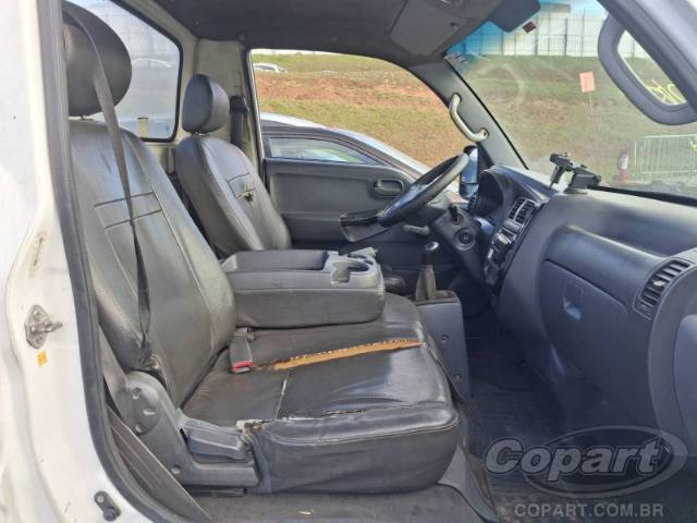 2011 KIA BONGO 