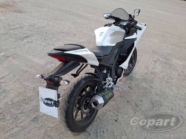 2026 YAMAHA YZF R15 