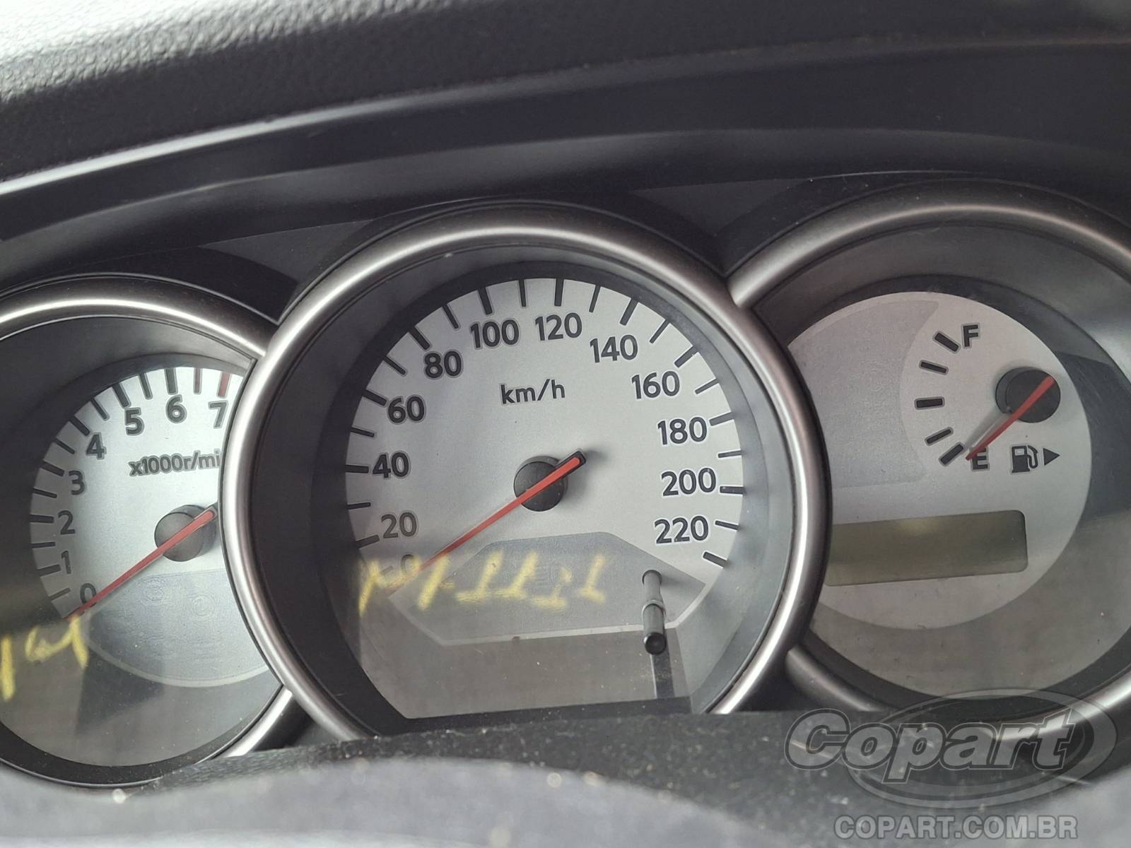 2013 NISSAN LIVINA — foto 8 de 11
