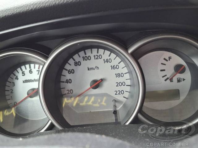 2013 NISSAN LIVINA 