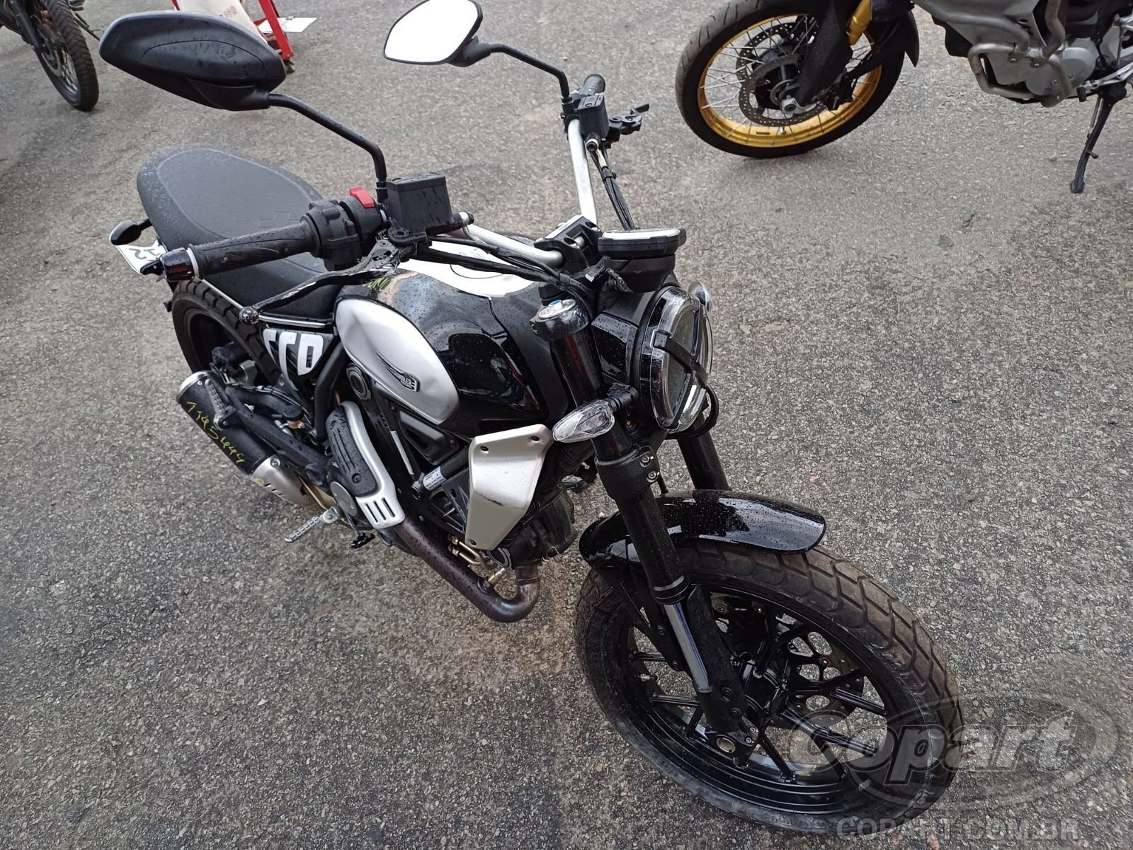 2024 DUCATI SCRAMBLER