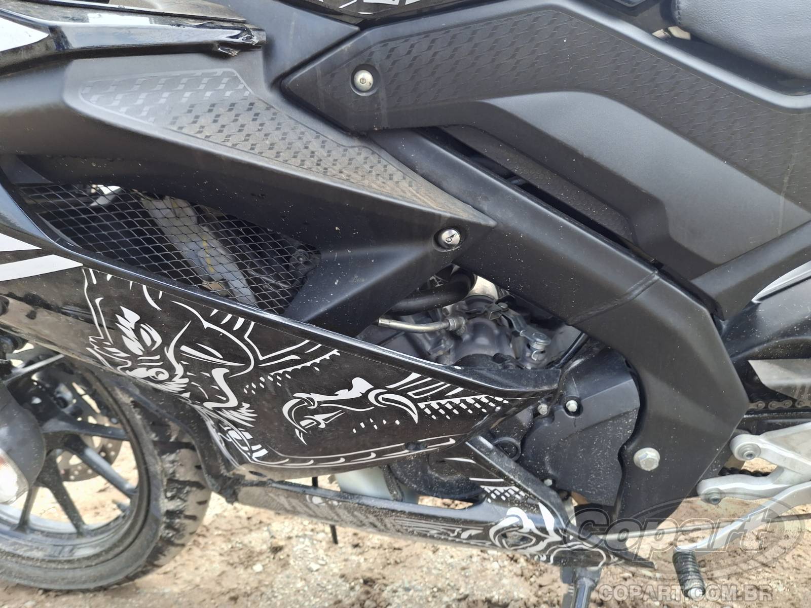 2025 YAMAHA YZF R15 — foto 6 de 10