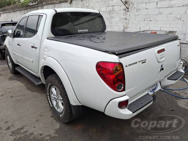 2015 MITSUBISHI L200 TRITON 