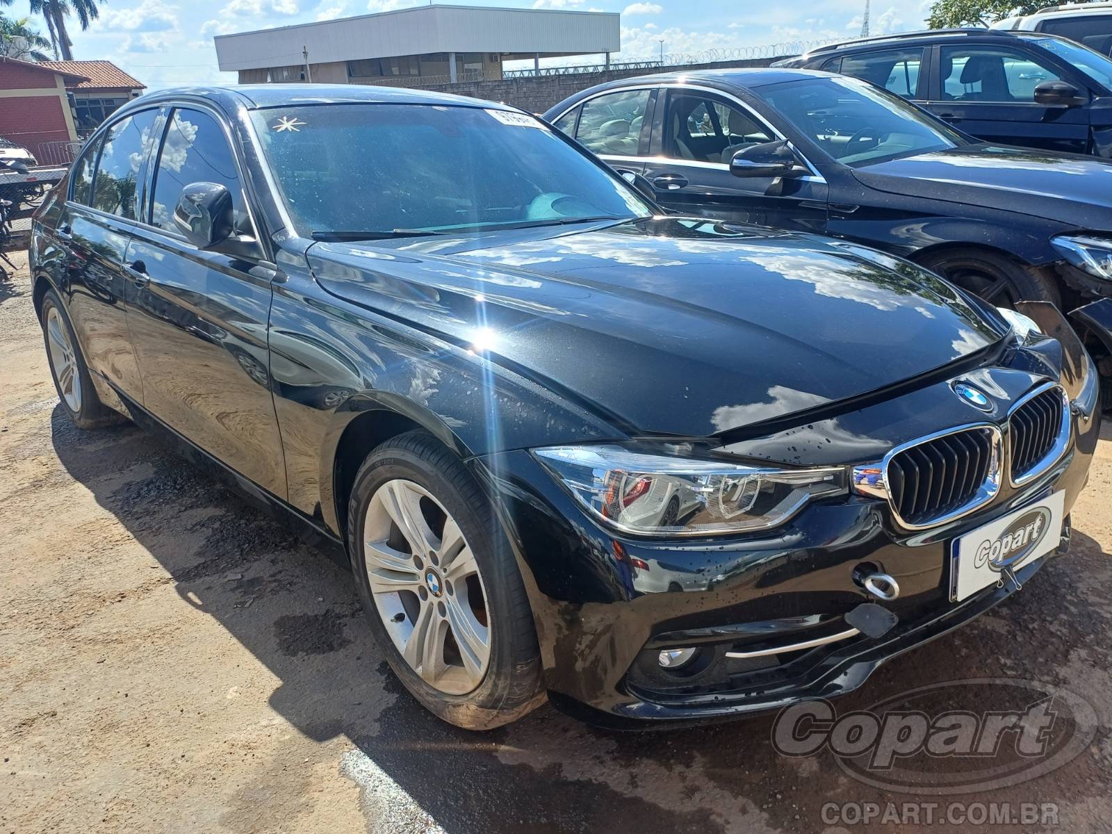 Veículo BMW Série 3 BMW Serie 3 320i Active Flex 2016 Pequena Monta 2016 em leilão