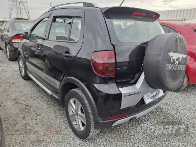 2011 VOLKSWAGEN FOX 