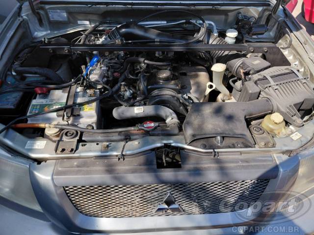 2005 MITSUBISHI PAJERO TR4 