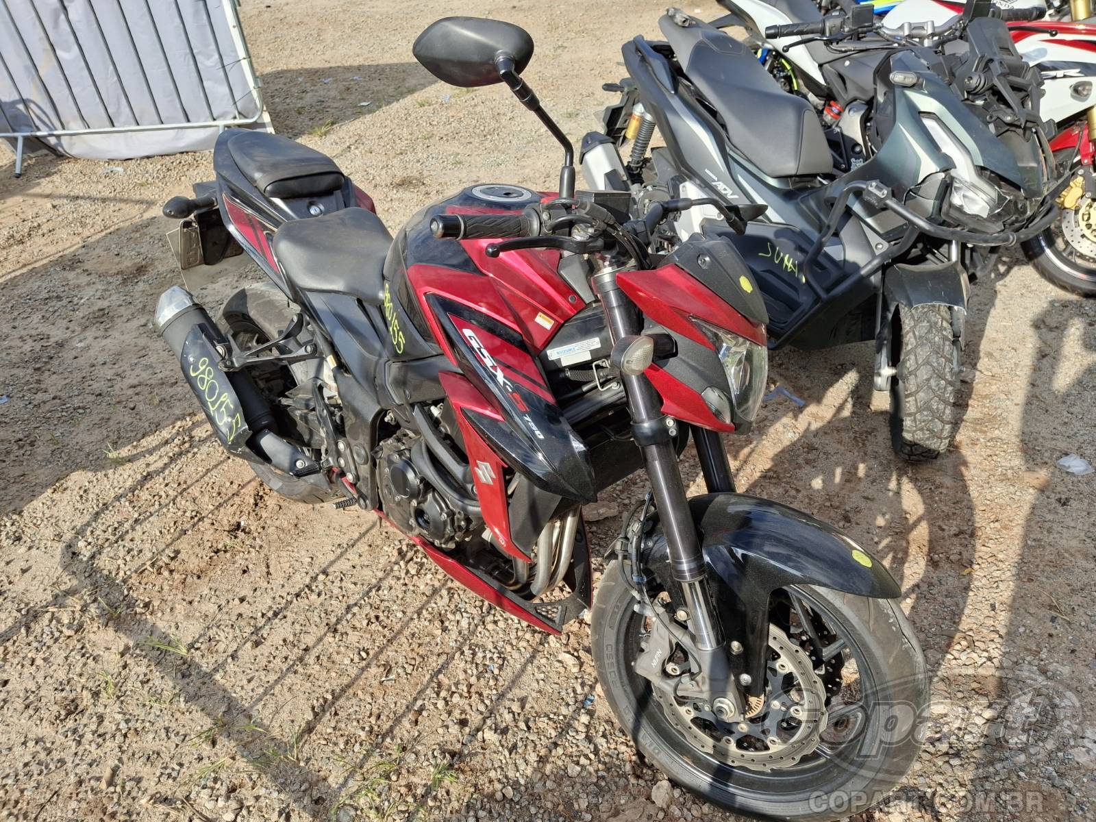 Suzuki GSX-S 750A 2019 Médio Estado Motor Dá Partida