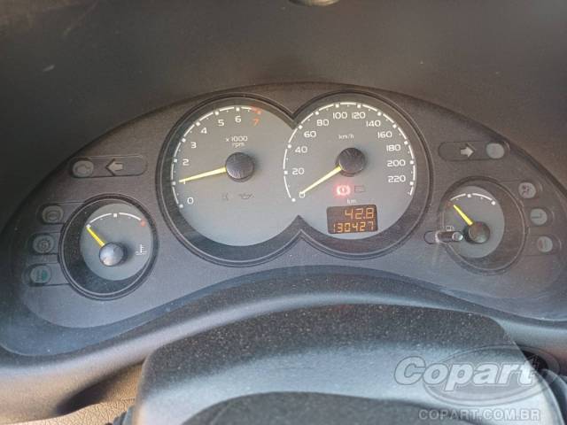 2005 CHEVROLET CLASSIC 