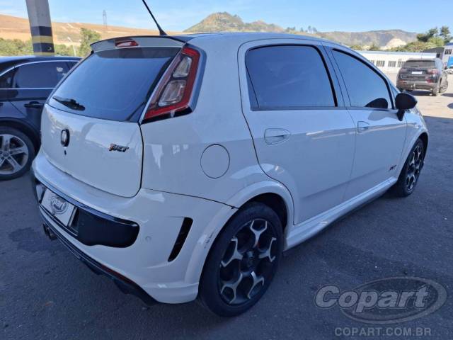2016 FIAT PUNTO 
