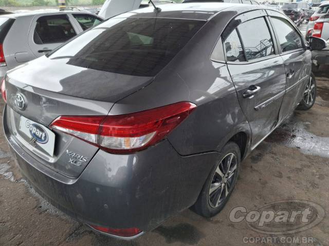 2021 TOYOTA YARIS SEDA 