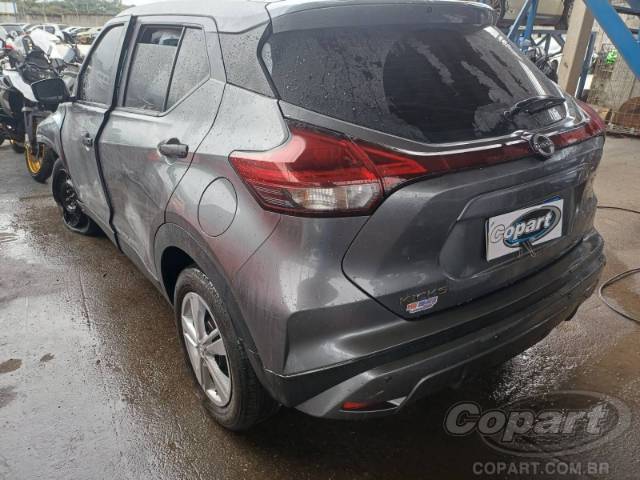 2024 NISSAN KICKS 
