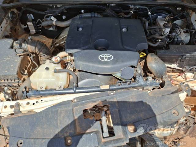 2024 TOYOTA HILUX CD 