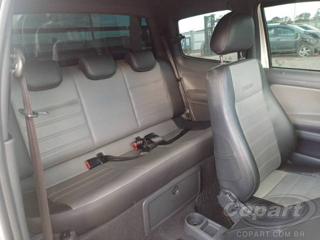 2016 VOLKSWAGEN SAVEIRO CD 