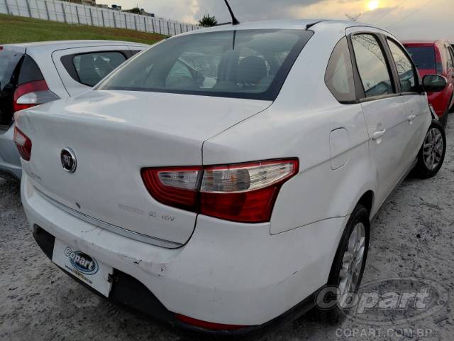 2013 FIAT GRAND SIENA 