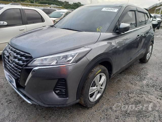 2025 NISSAN Kicks Play 