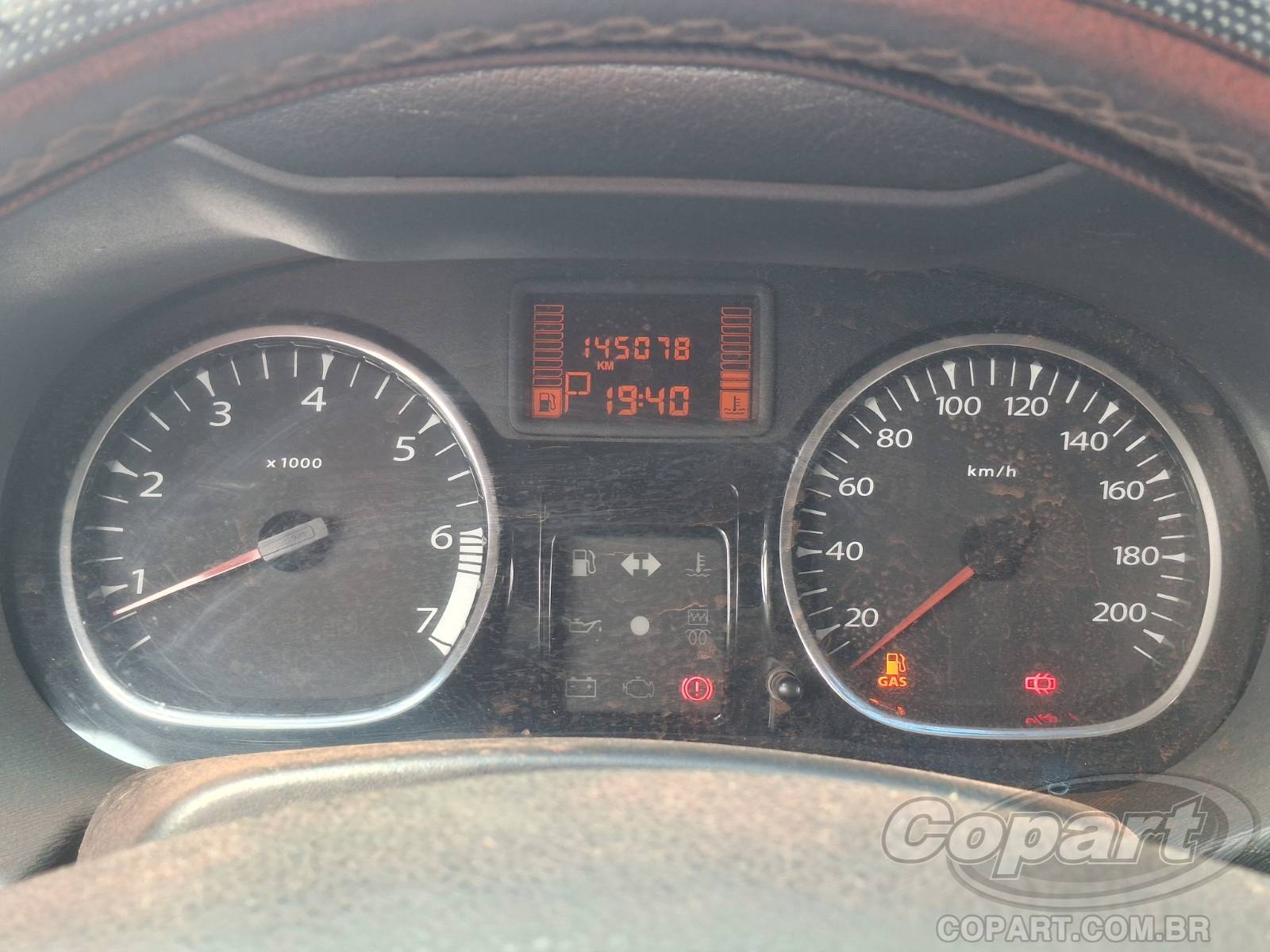 Foto 8 de 10: 2015 RENAULT DUSTER