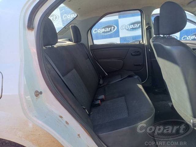 2009 RENAULT LOGAN 