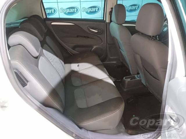 2016 FIAT PUNTO 