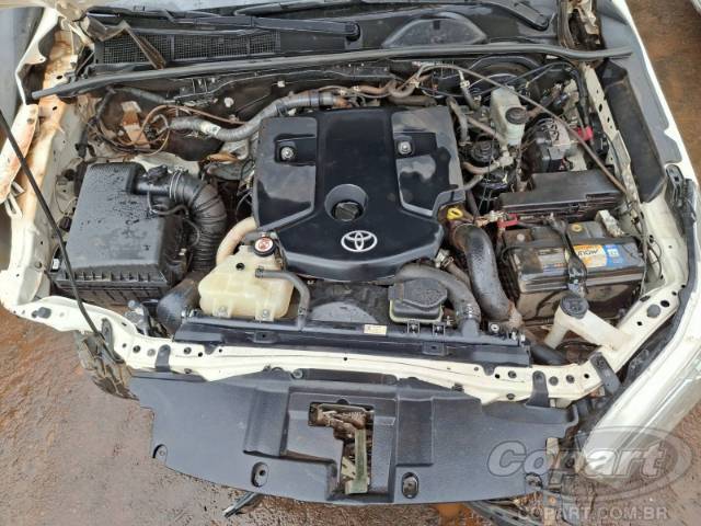 2024 TOYOTA HILUX CS 