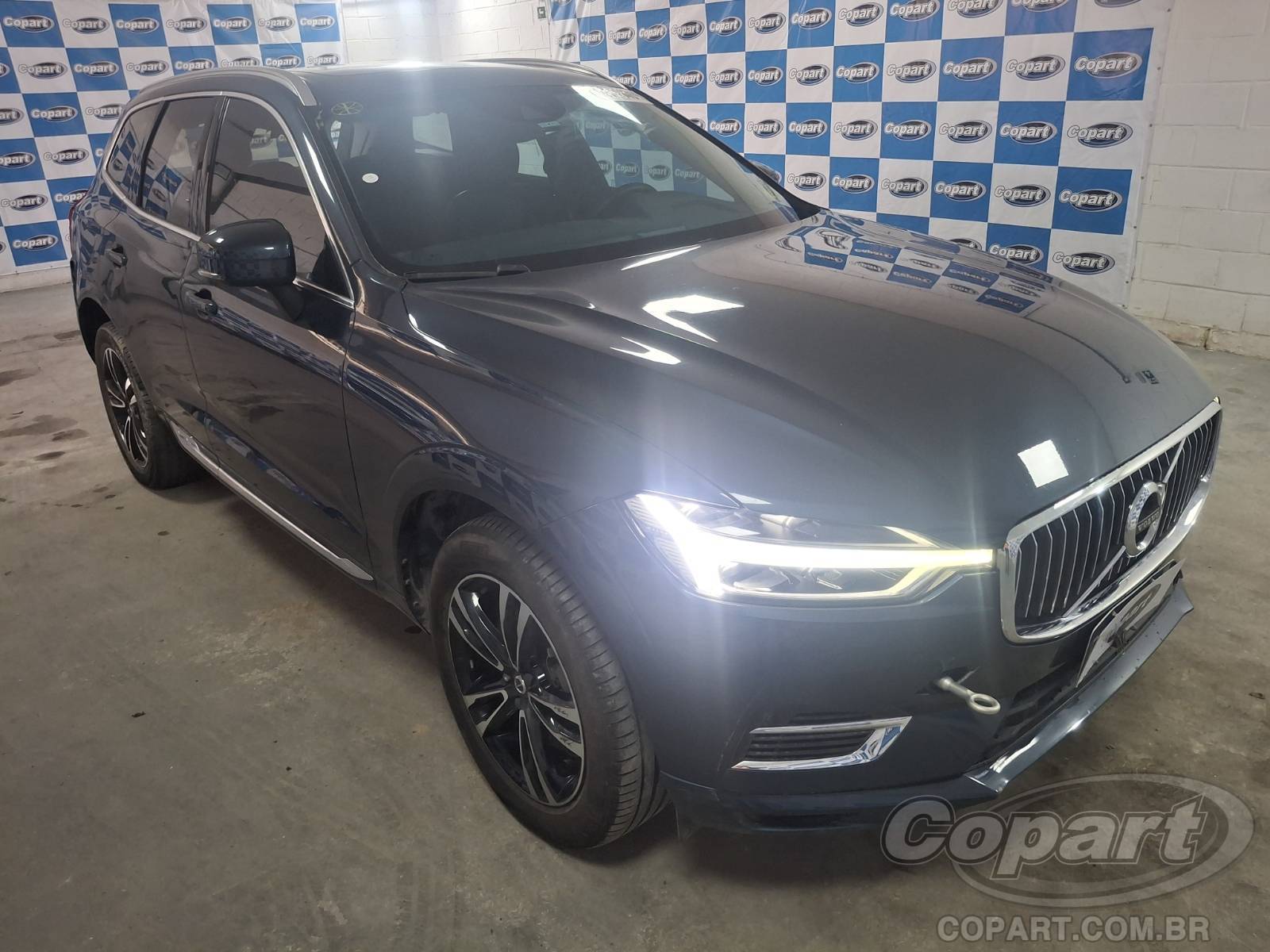 Volvo XC60 T8 Momentum AWD 2021