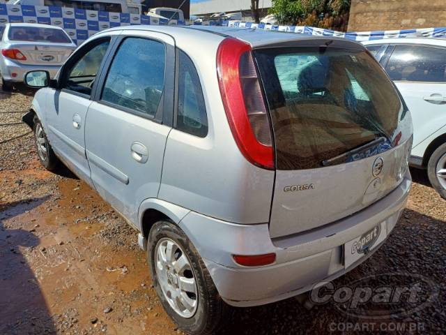 2004 CHEVROLET CORSA 