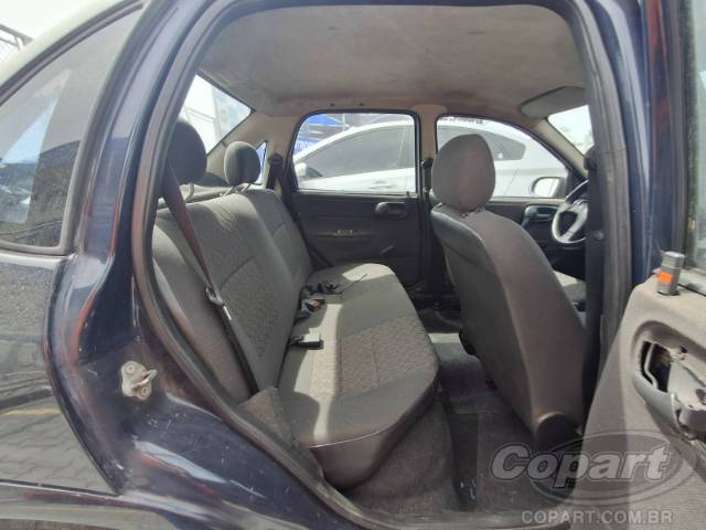 2005 CHEVROLET CLASSIC 