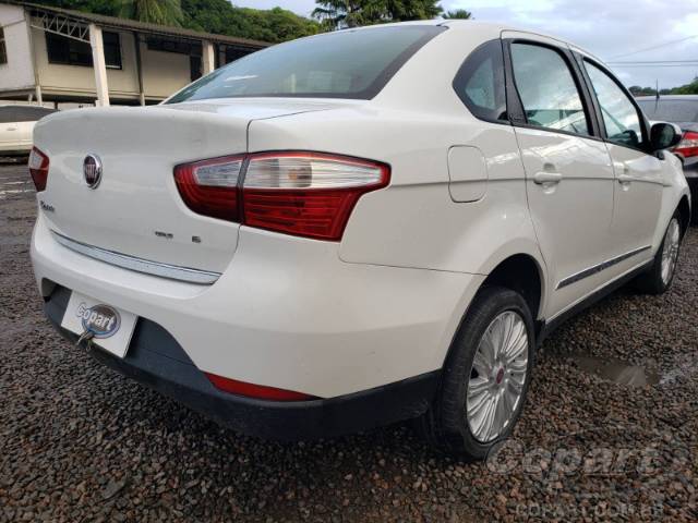 2016 FIAT GRAND SIENA 