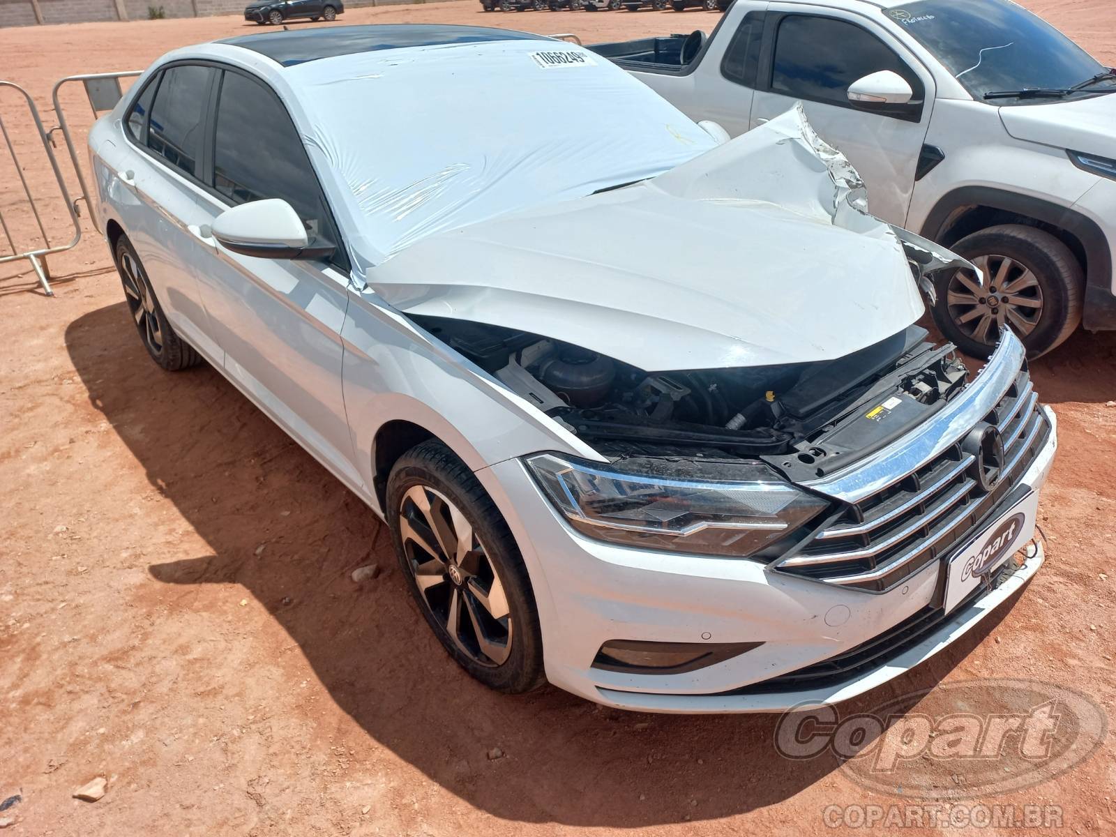 Veículo VW - VolksWagen Volkswagen Jetta Comfortline 250 1.4 16V TSI Turbo 2018 em leilão