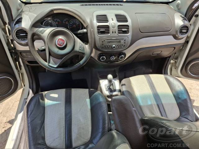 2015 FIAT GRAND SIENA 